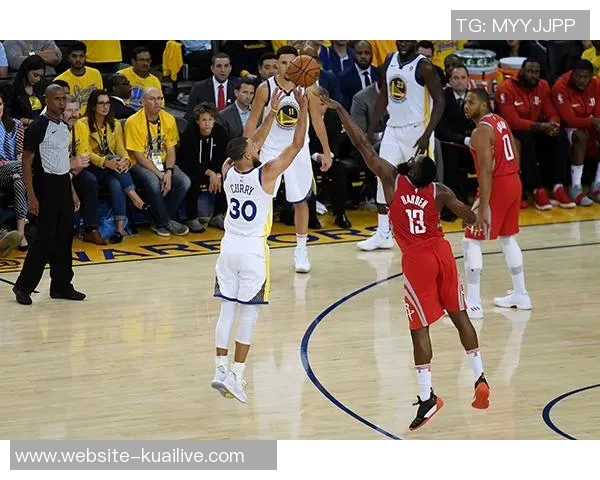 2015季后赛火箭与勇士对决精彩录像回顾与分析