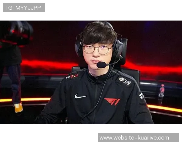 大神三分对决深红团队谁能在赛场上笑到最后的精彩较量